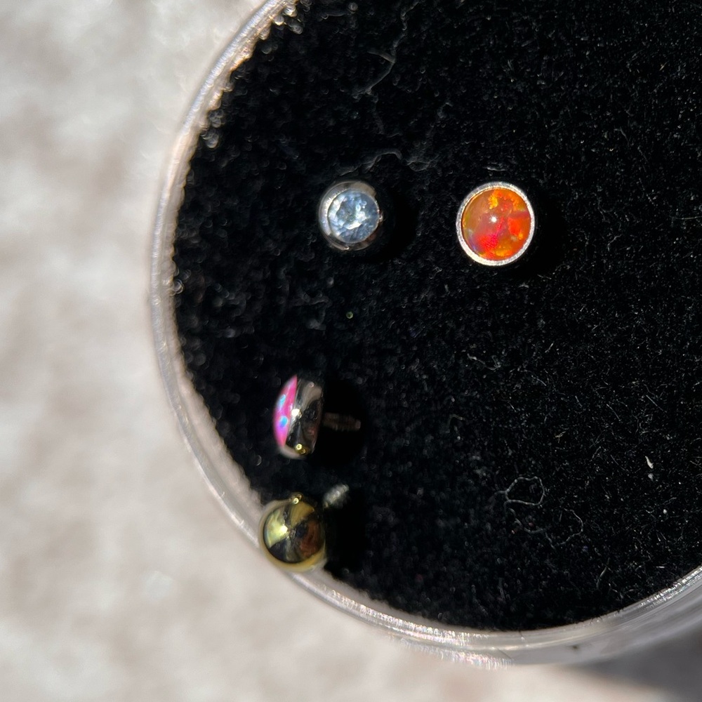 Anatometal TI Threaded Ends 18/16 gauge - Picture 12 of 17